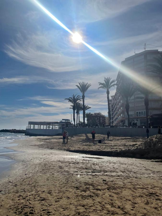 Almuden'S Green Apartment, High-Speed Free Wifi, 250M To Beach, The Center Of Torrevieja Zewnętrze zdjęcie